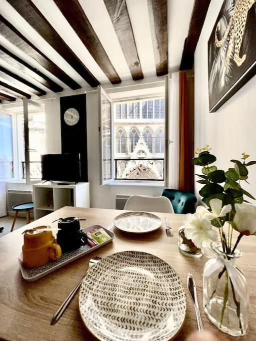 Appartement Vue Cathedrale- Centre Ville Meaux-Gare-Disney Ngoại thất bức ảnh